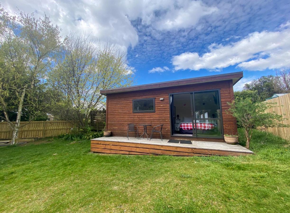 Lake Hawea Cabin With Mountain Views- Outdoor Bath! Exteriör bild
